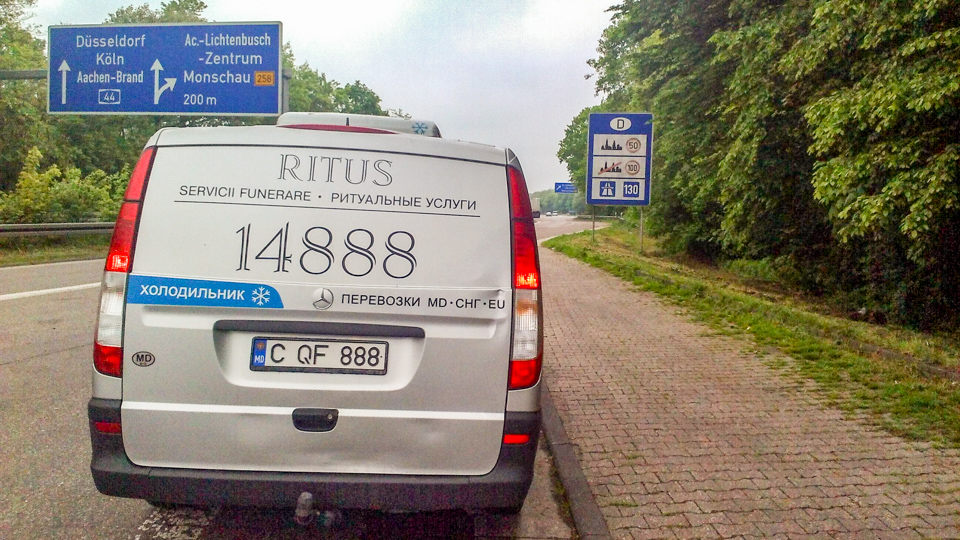 Repatriere în Moldova. Autofrigider Ritus în drum. Koln, Germania